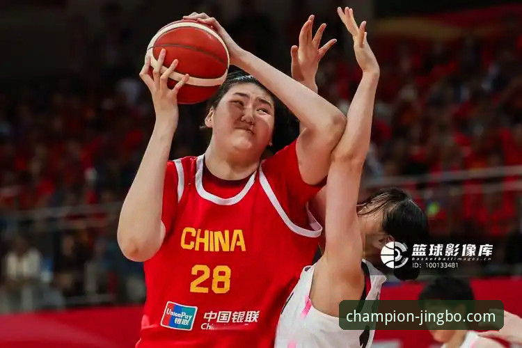 中国女篮战术变阵与后卫线复苏深度评测：一场86-76胜利背后的攻防逻辑